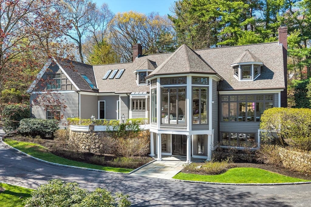 1 Graystone Ln, Weston MA 02493