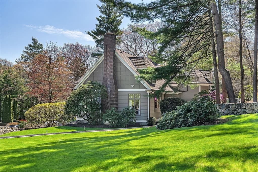 1 Graystone Ln, Weston MA 02493 photo 38