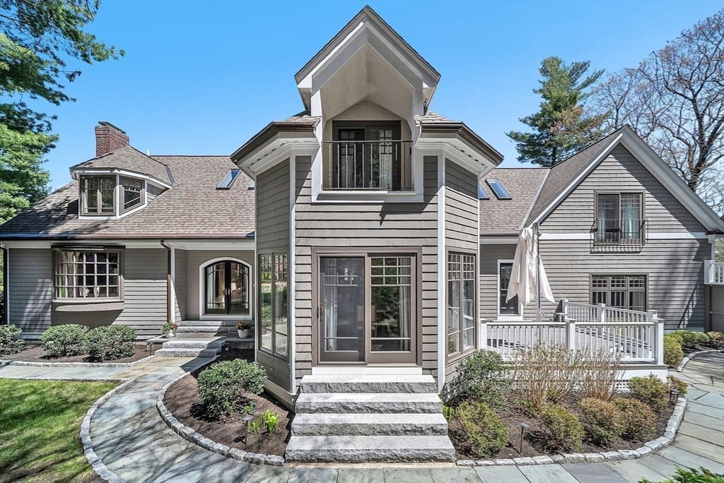 1 Graystone Ln, Weston MA 02493 photo 4