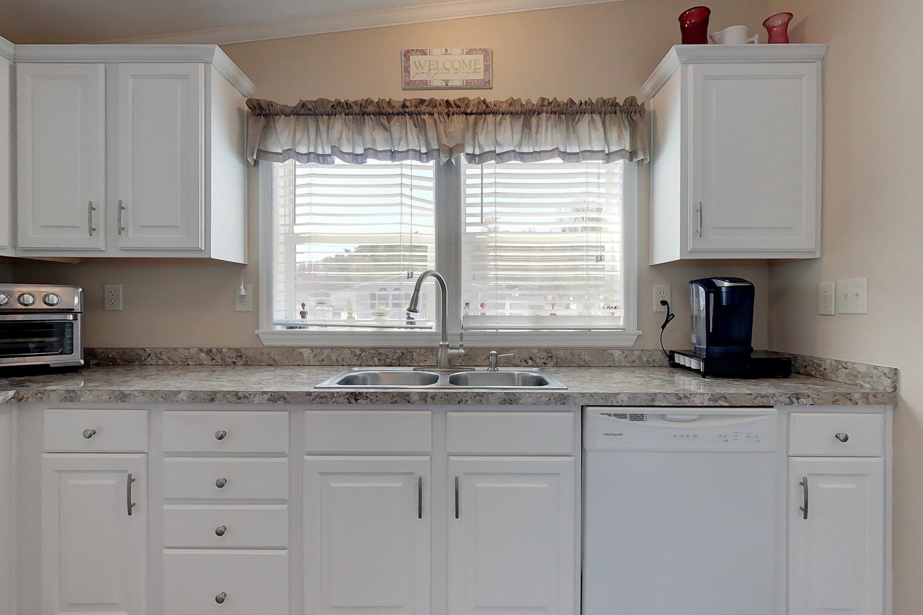 Mobile Home at 5 Asher Ln, Pepperell MA 01463, Pepperell, photo 3 of 32