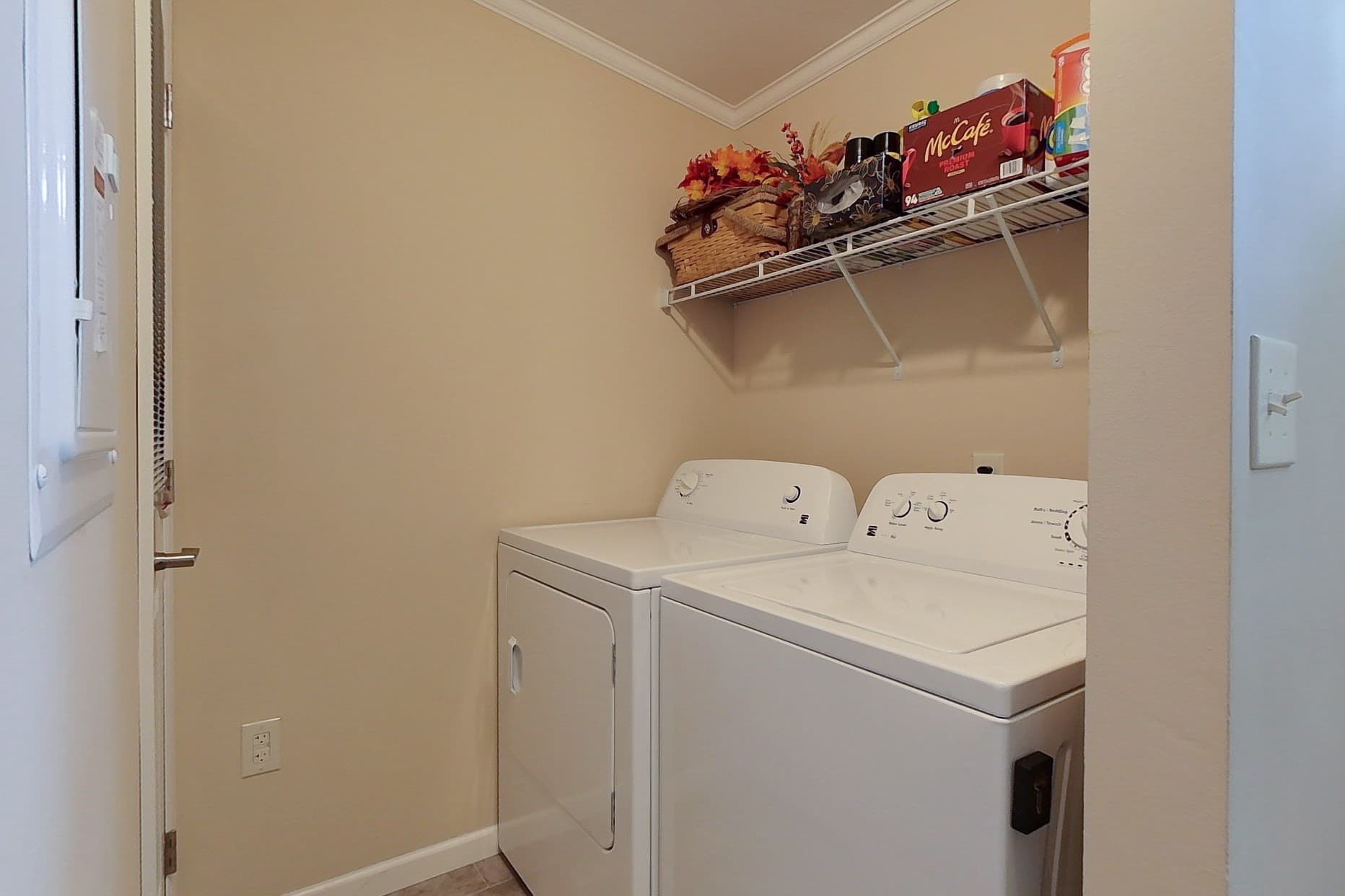 Mobile Home at 5 Asher Ln, Pepperell MA 01463, Pepperell, photo 24 of 32