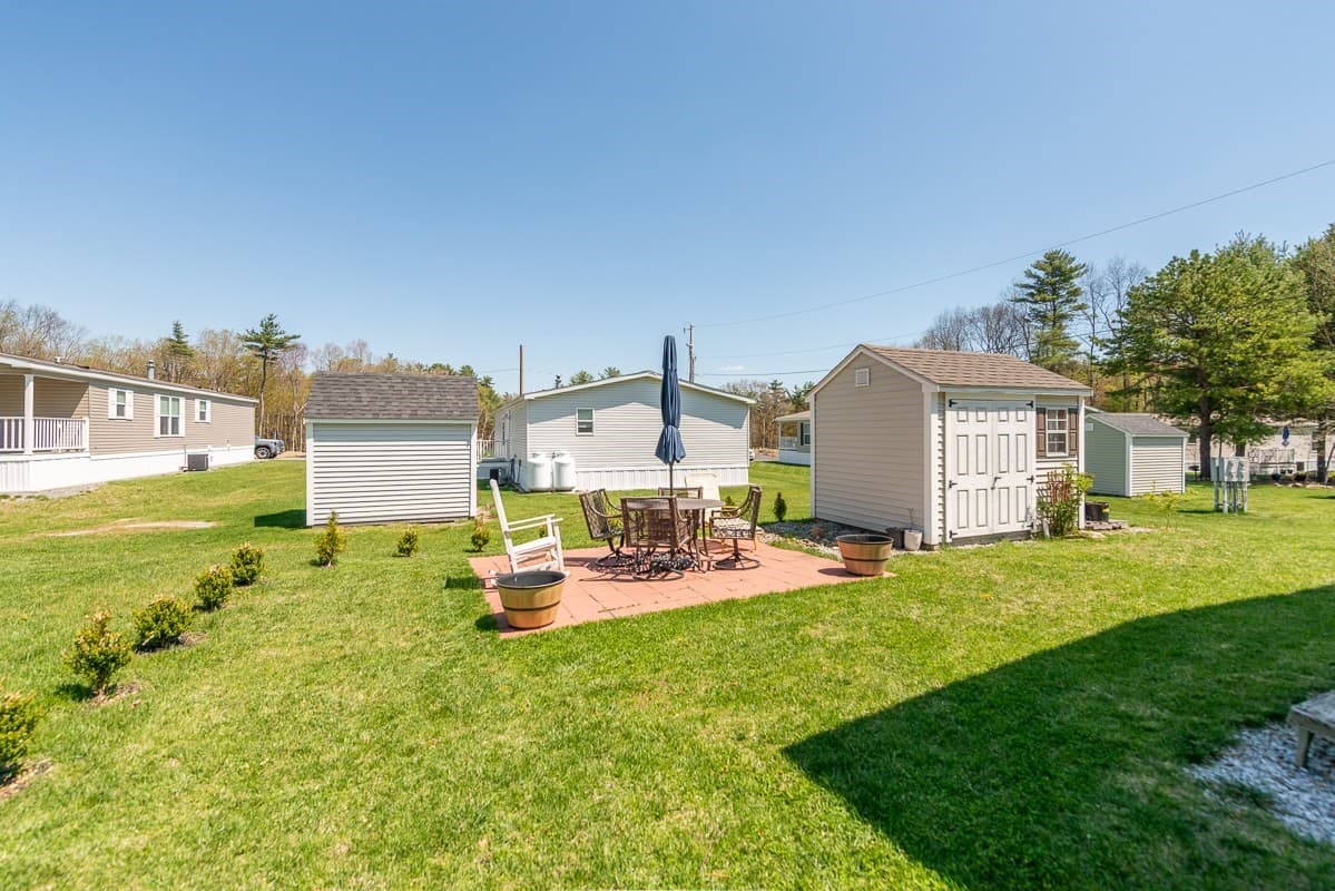 Mobile Home at 5 Asher Ln, Pepperell MA 01463, Pepperell, photo 29 of 32