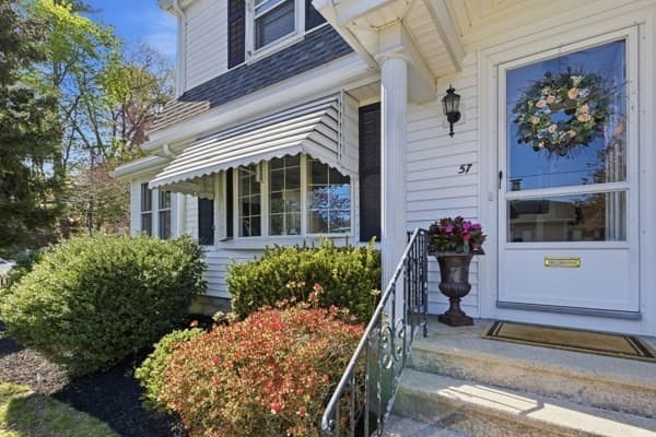 Single Family Residence at 57 Cumberland Circle, Lynn MA 01904, photo 3 of 40