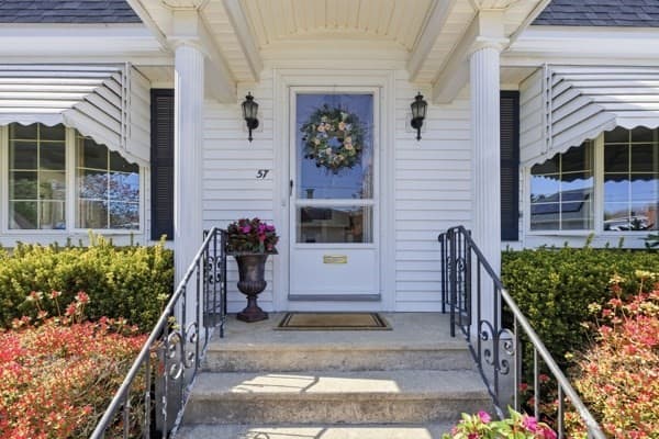 Single Family Residence at 57 Cumberland Circle, Lynn MA 01904, photo 4 of 40