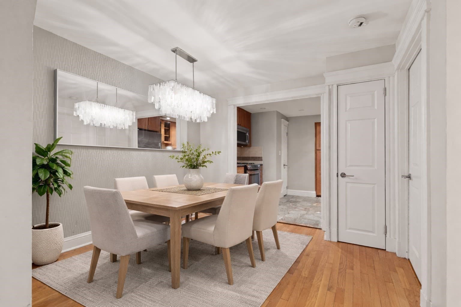 Condominium at 180 Commonwealth Ave # B, Boston MA 02116, photo 3 of 15