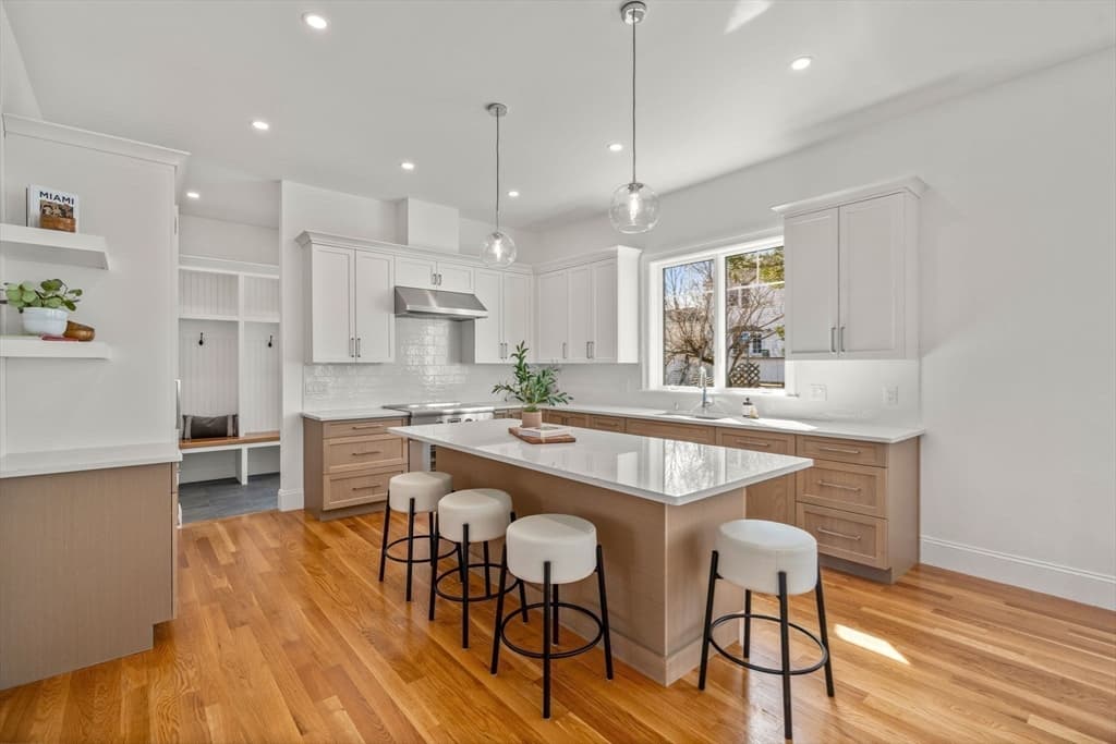 12 Sylvester Rd, Newton MA 02465 photo 3