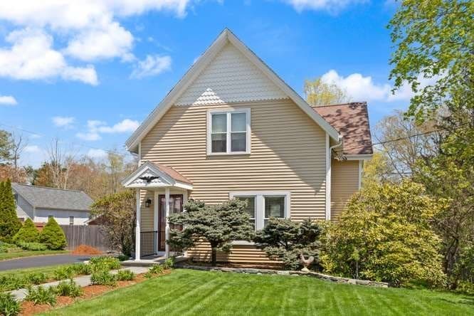 Single Family Residence at 56 S. Worcester St, Norton MA 02766, photo 6 of 41