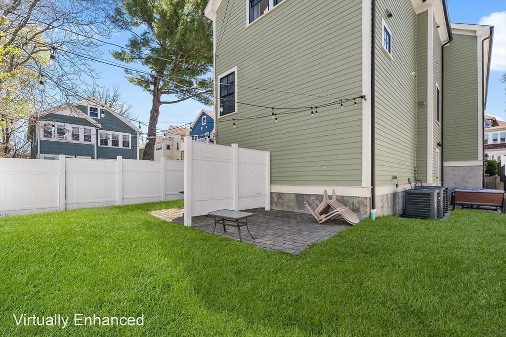 Condominium at 95 W Walnut Park # 1, Boston MA 02119, photo 24 of 26