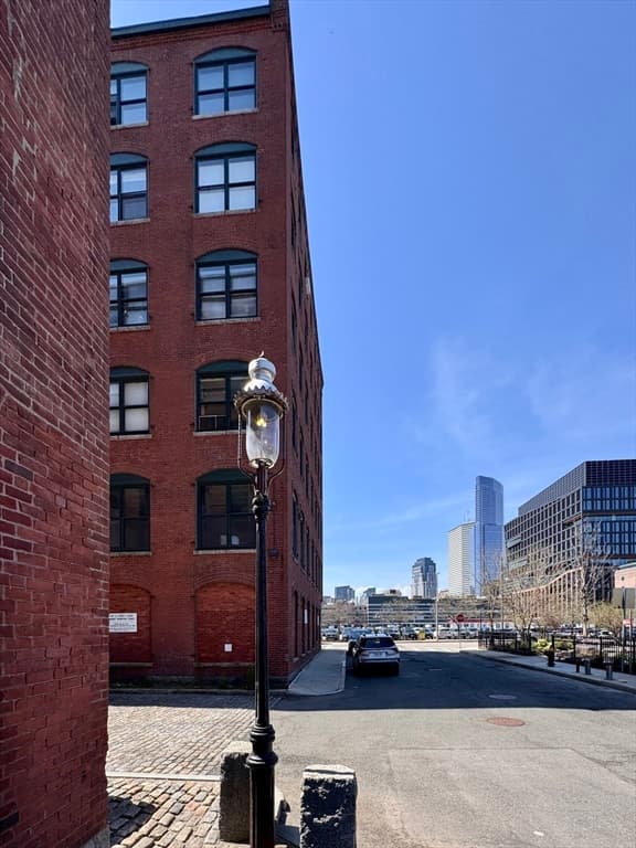 Stock Cooperative at 249 A Street # 61, Boston MA 02210, photo 9 of 21