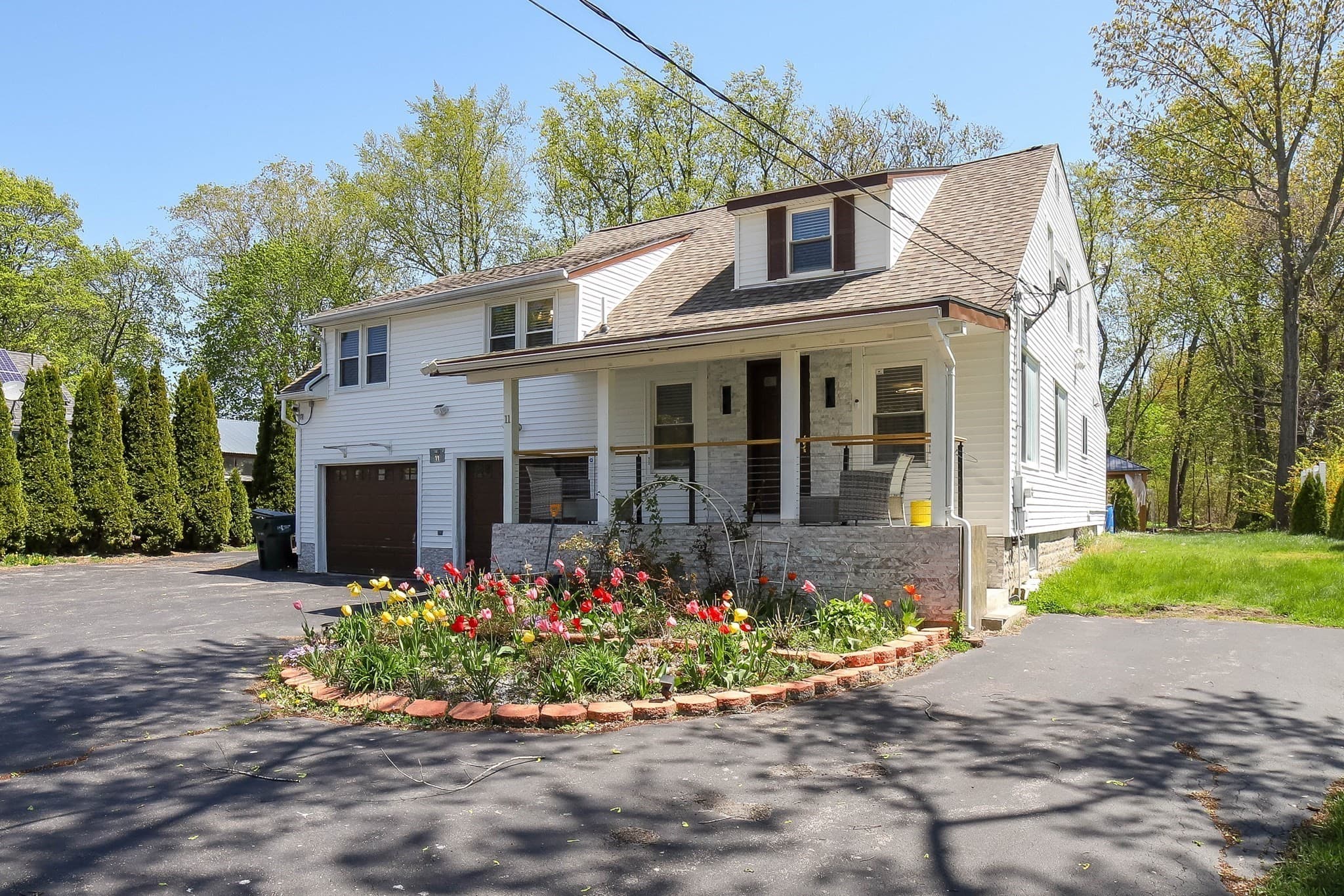 Single Family Residence at 11 Hampton St, Auburn MA 01501, Auburn, photo 2 of 42