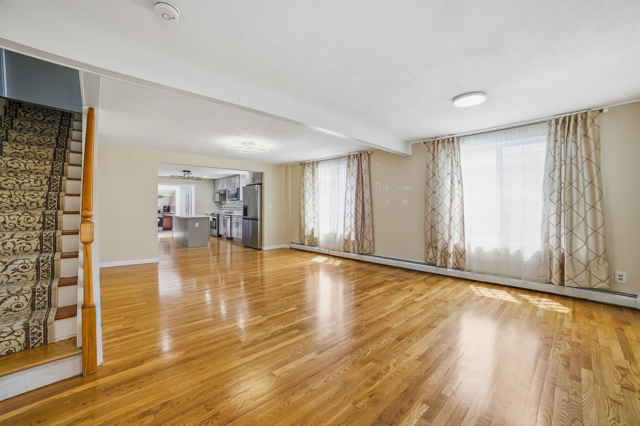 Single Family Residence at 11 Hampton St, Auburn MA 01501, Auburn, photo 6 of 42