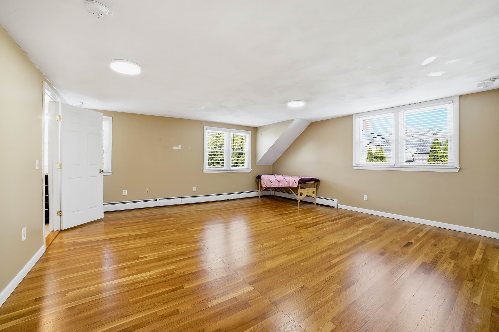 Single Family Residence at 11 Hampton St, Auburn MA 01501, Auburn, photo 28 of 42
