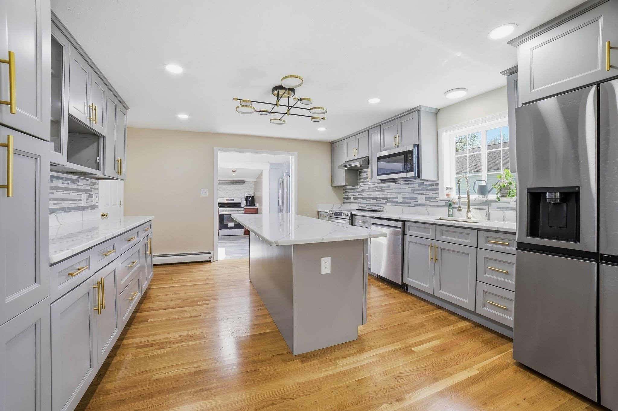 Single Family Residence at 11 Hampton St, Auburn MA 01501, Auburn, photo 9 of 42