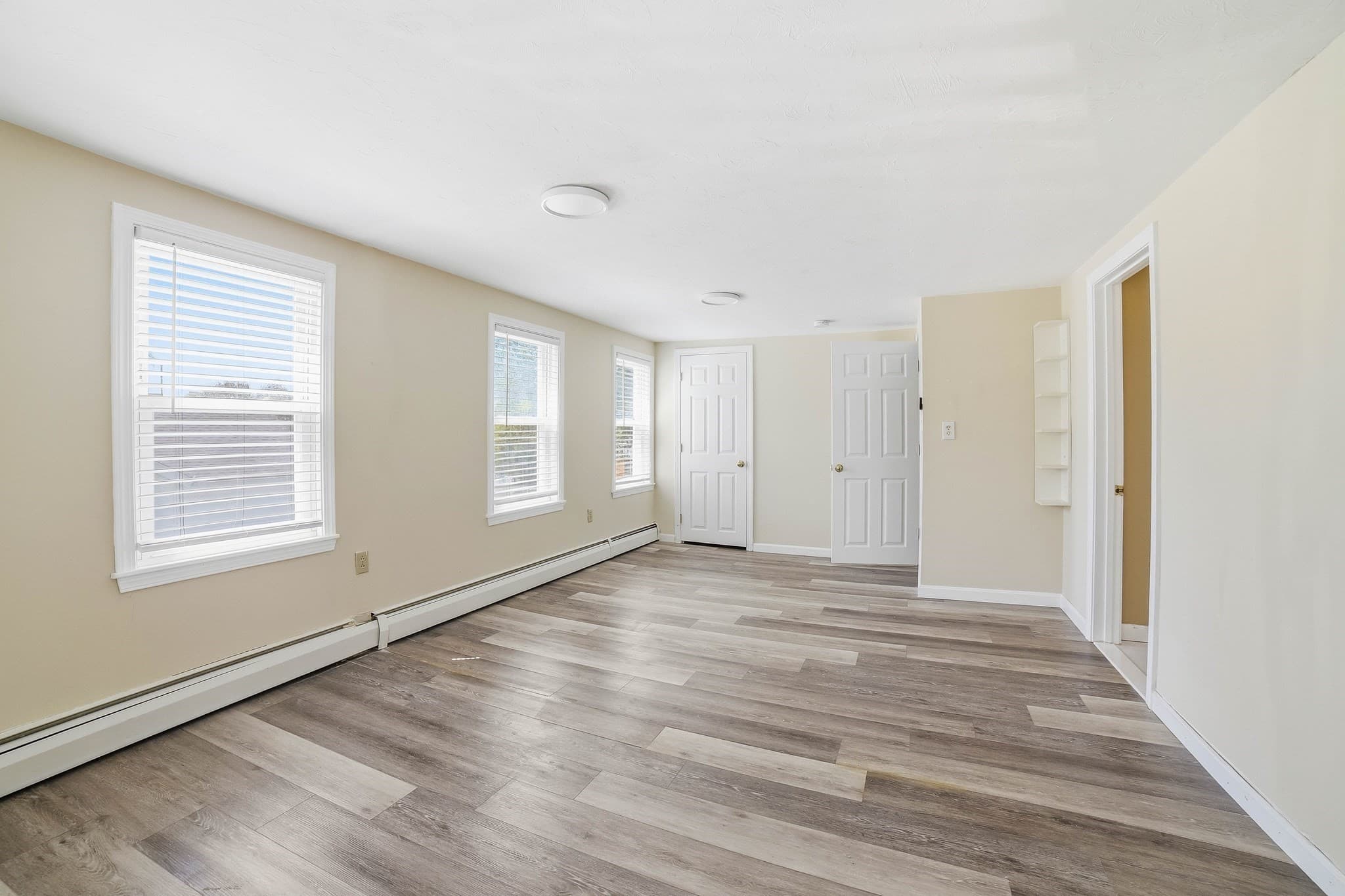 Single Family Residence at 11 Hampton St, Auburn MA 01501, Auburn, photo 34 of 42