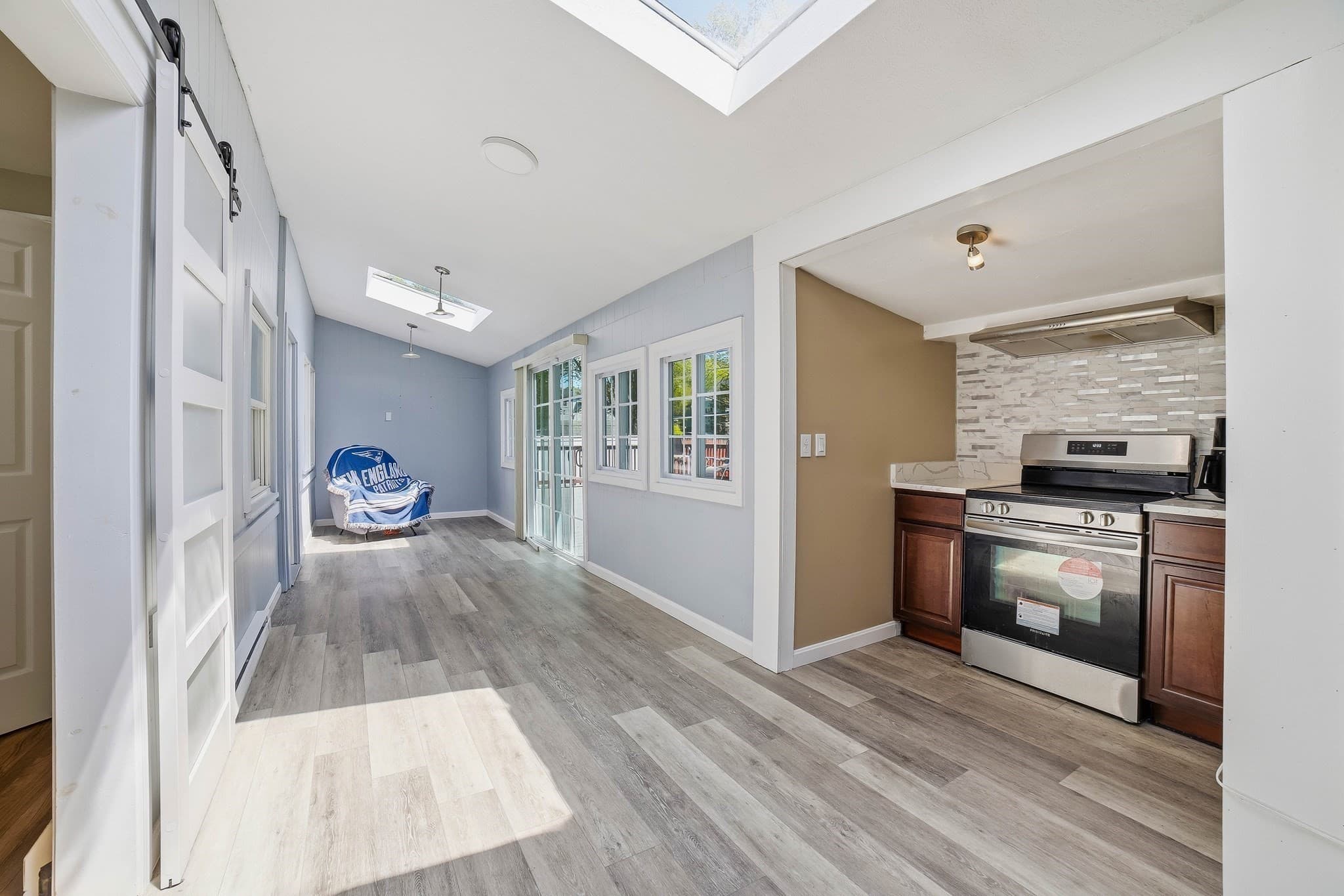 Single Family Residence at 11 Hampton St, Auburn MA 01501, Auburn, photo 15 of 42