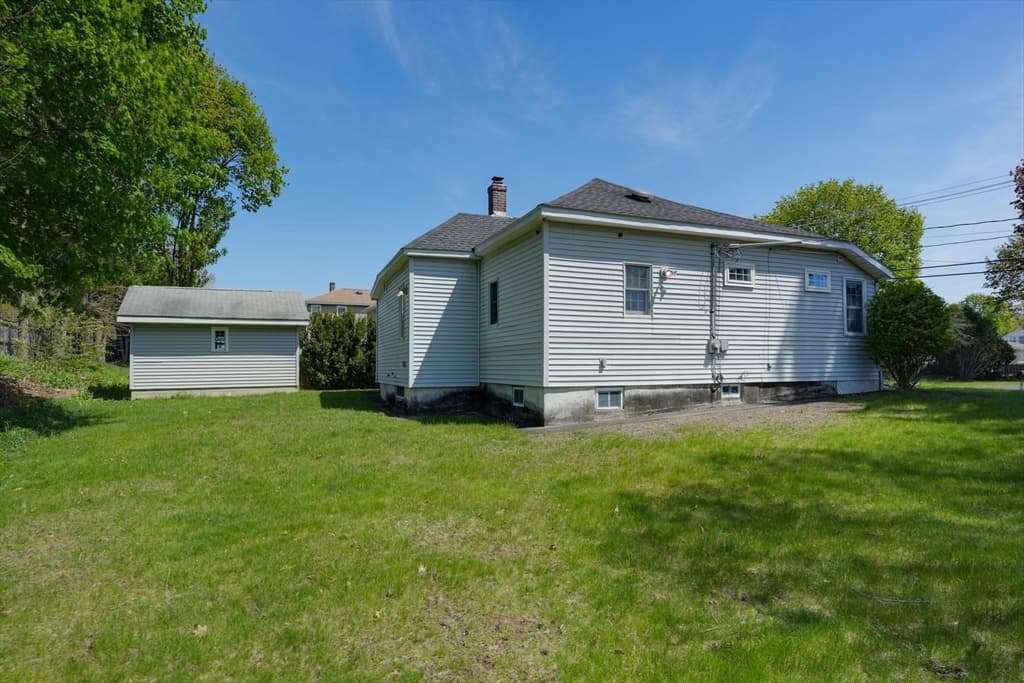 32 Plainfield Ave, Shrewsbury MA 01545 photo 3