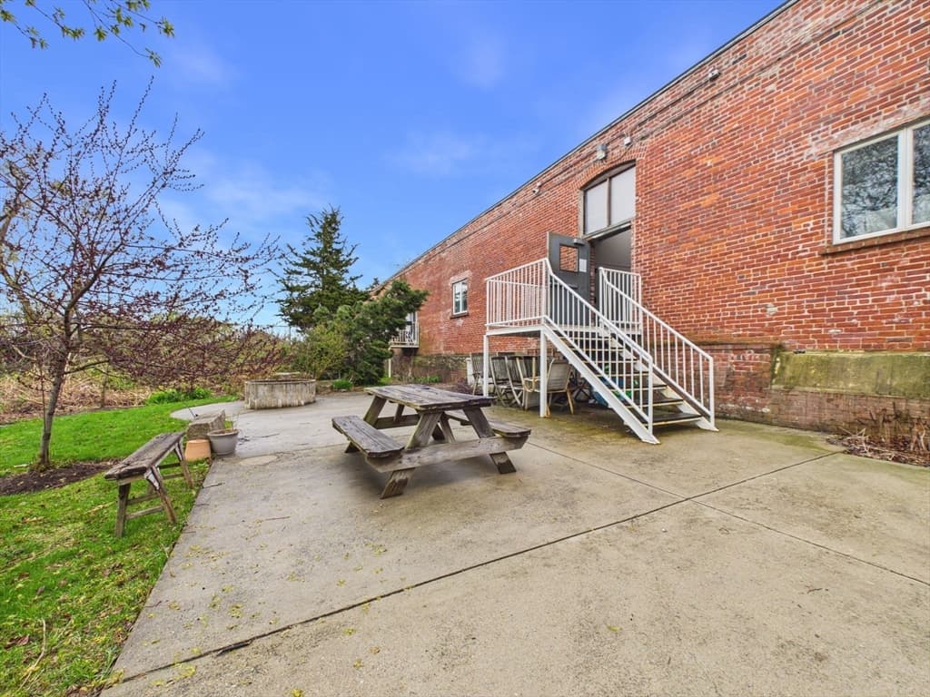 Single Family Residence at 123 Sawyer St # 1, New Bedford MA 02746, New Bedford, photo 23 of 25