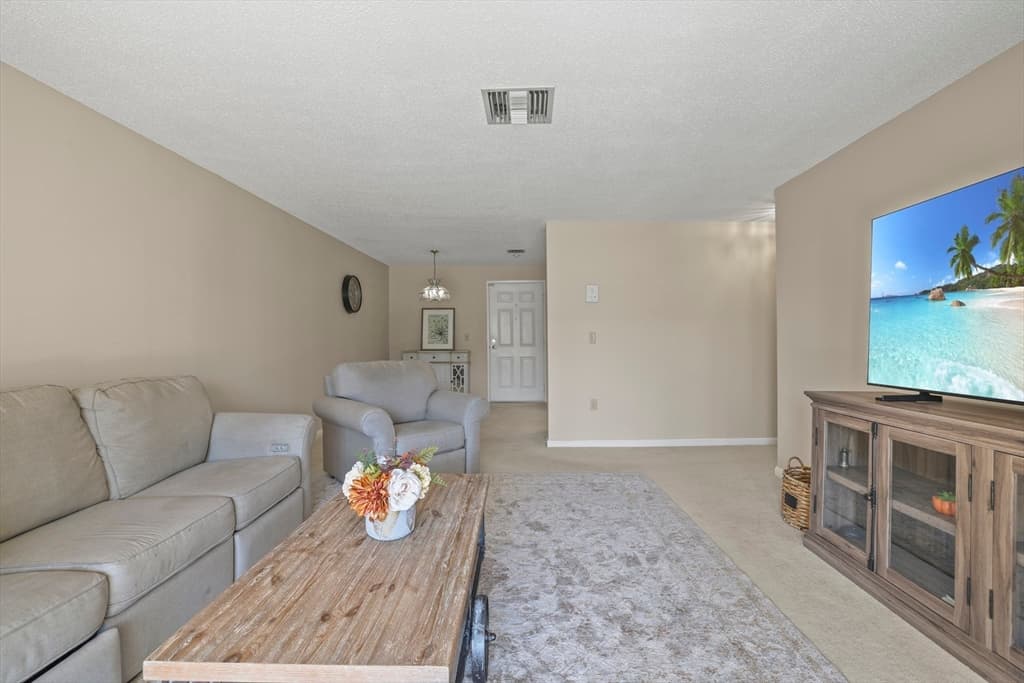 4234 North Main St # 208, Fall River MA 02720 photo 7