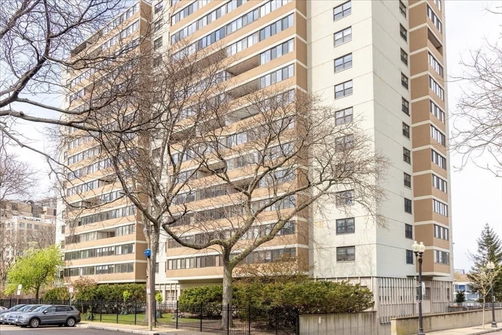 Condominium at 6 Whittier Place # 4N, Boston MA 02114, photo 17 of 30
