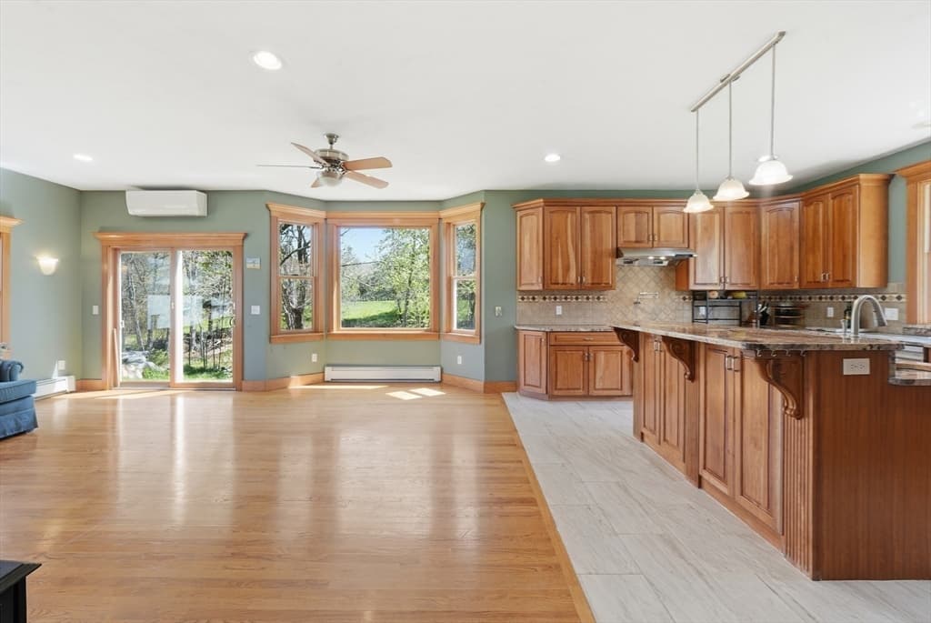 269 Harvard Rd, Bolton MA 01740 photo 14