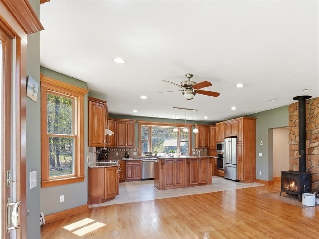 269 Harvard Rd, Bolton MA 01740 photo 8