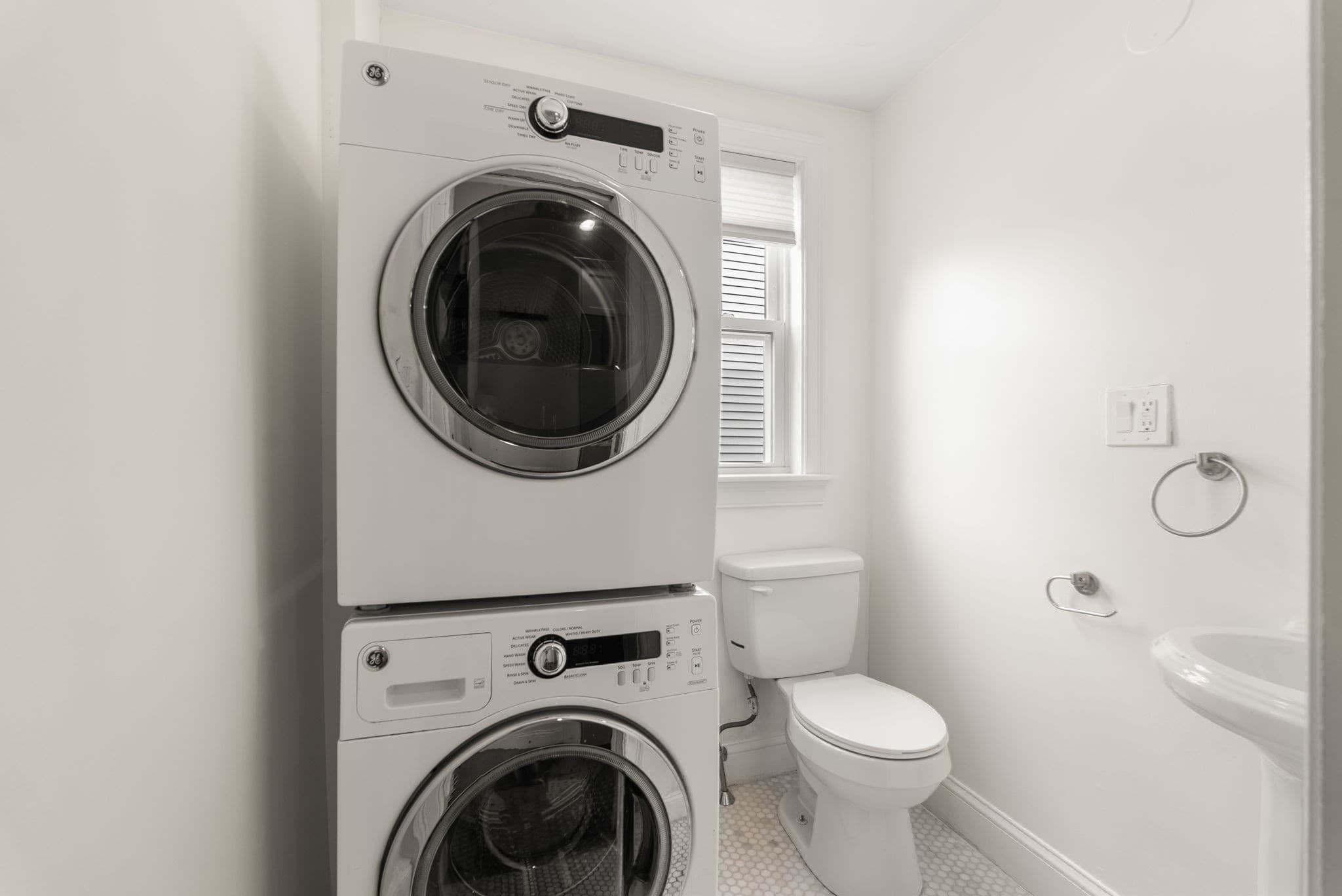 Condominium at 25 Granfield Ave # 2, Boston MA 02131, Boston, photo 27 of 41