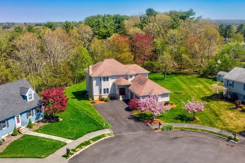 43 Hampshire Road, Peabody MA 01960