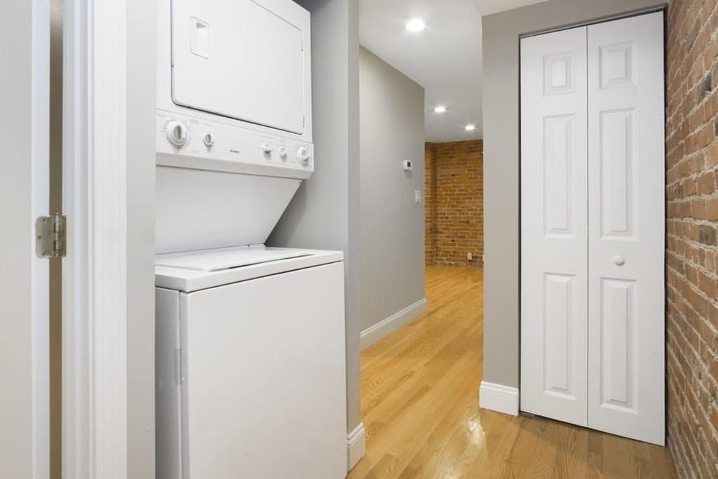 Condominium at 95 Gainsborough St # 7, Boston MA 02115, photo 10 of 14