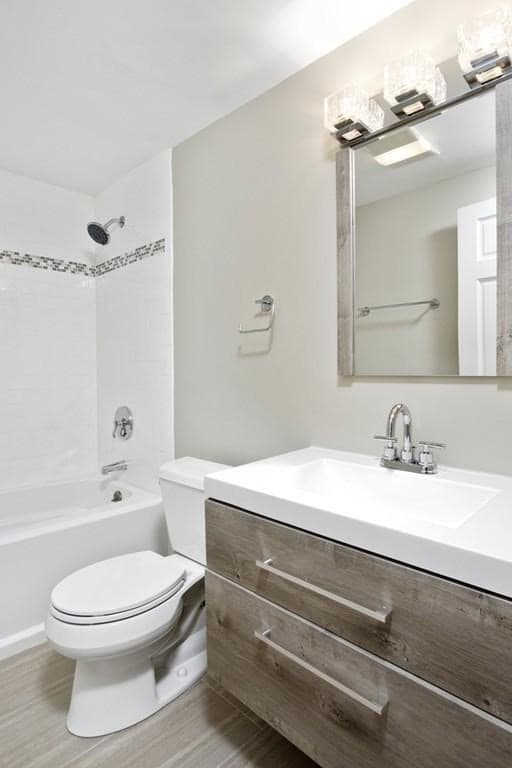 Condominium at 95 Gainsborough St # 7, Boston MA 02115, photo 11 of 14
