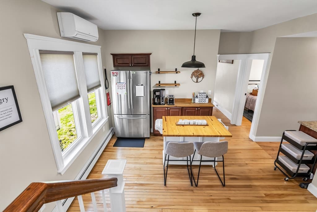 Single Family Residence at 19 Forest St, Haverhill MA 01832, photo 15 of 28