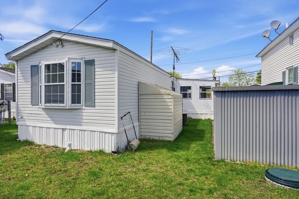 548 Kenyon Ave # 42, Attleboro MA 02703 photo 3