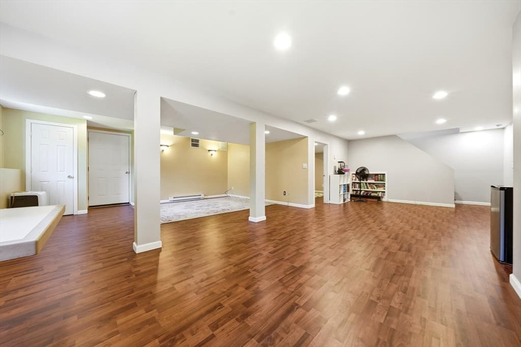 Single Family Residence at 1 Village Ln, Littleton MA 01460, Littleton, photo 29 of 38