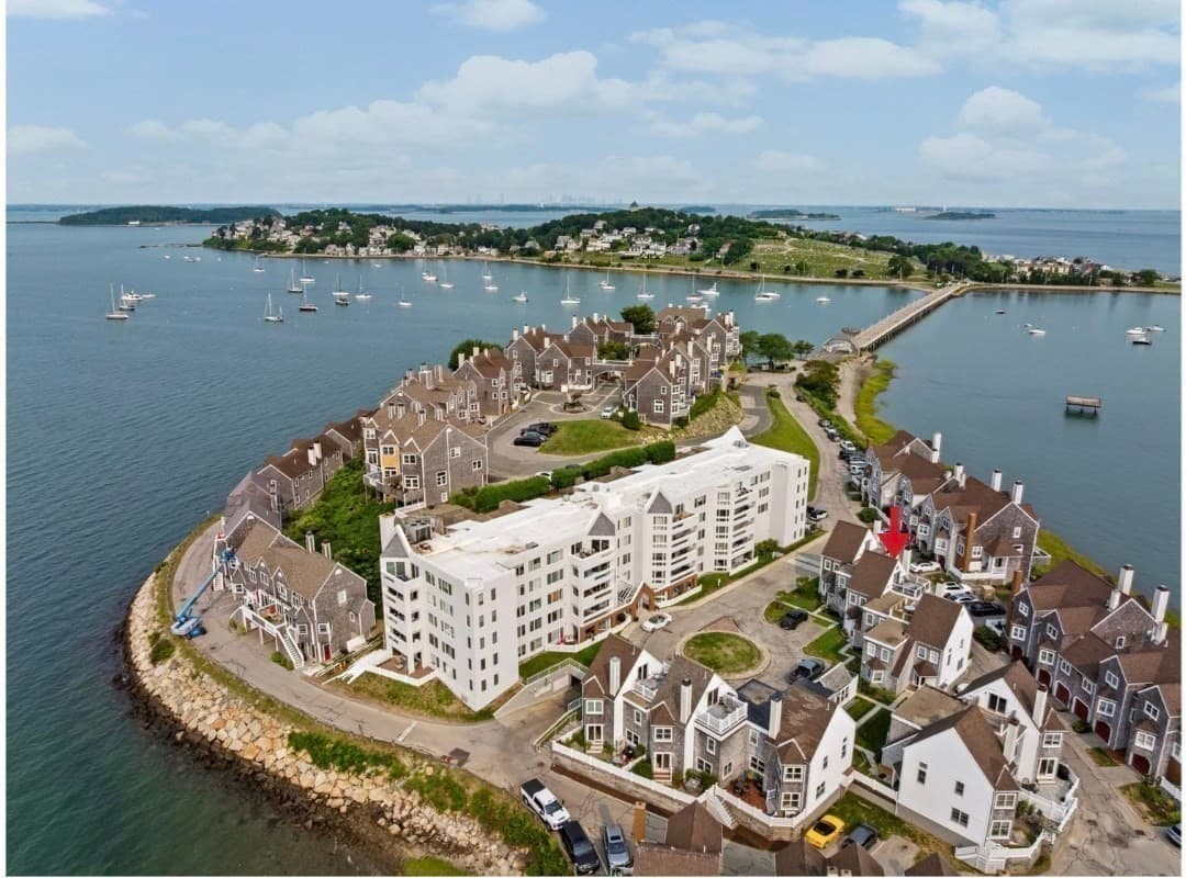 Condominium at 32 Commodore # 32, Hull MA 02045, Hull, photo 2 of 38