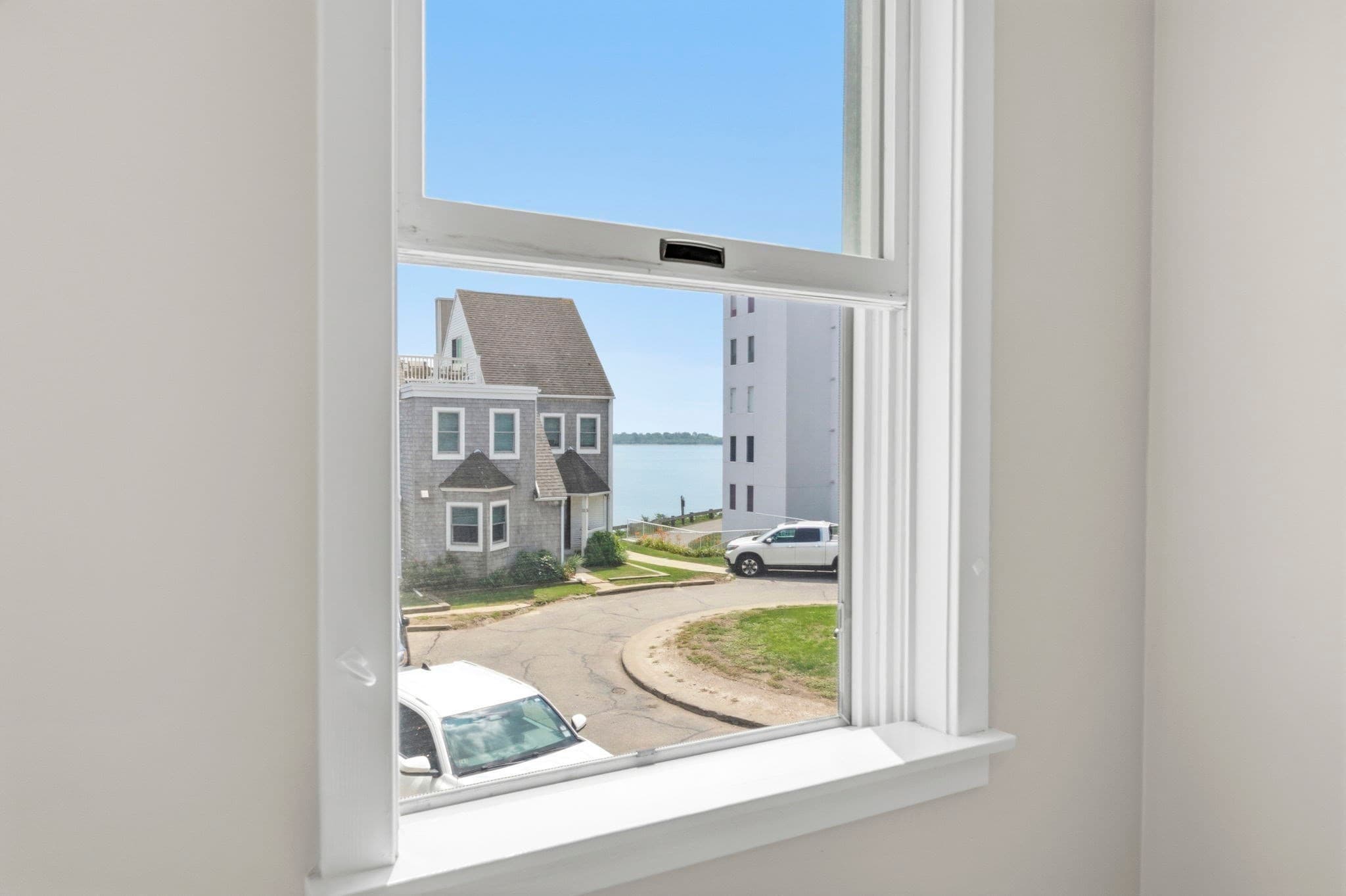 Condominium at 32 Commodore # 32, Hull MA 02045, Hull, photo 14 of 38