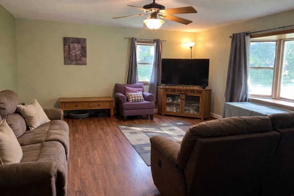 15 Hiram St, Acushnet MA 02743 photo 14
