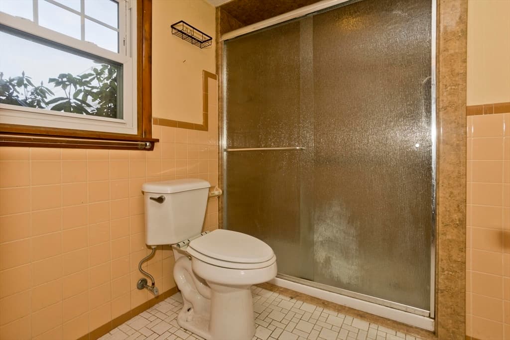 185 East St, Springfield MA 01104 photo 16
