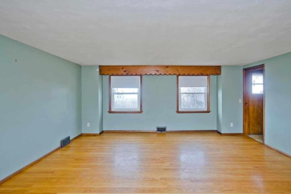 185 East St, Springfield MA 01104 photo 10