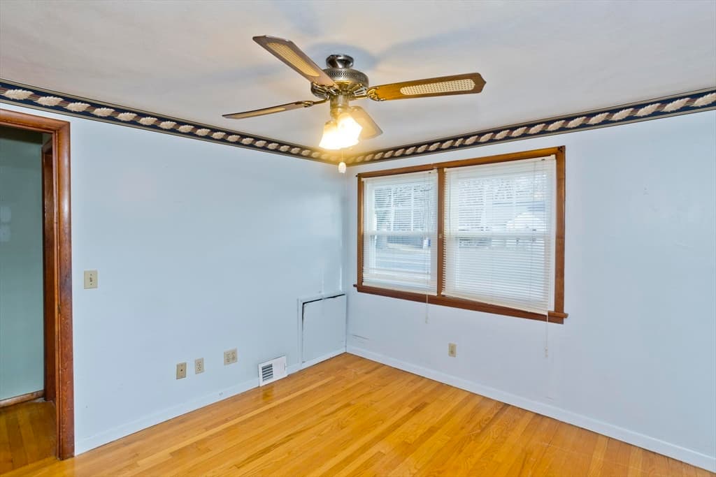 185 East St, Springfield MA 01104 photo 14