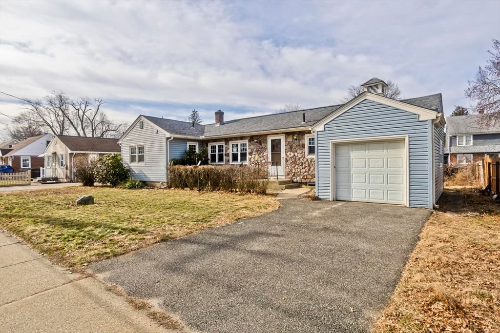 185 East St, Springfield MA 01104 photo 25
