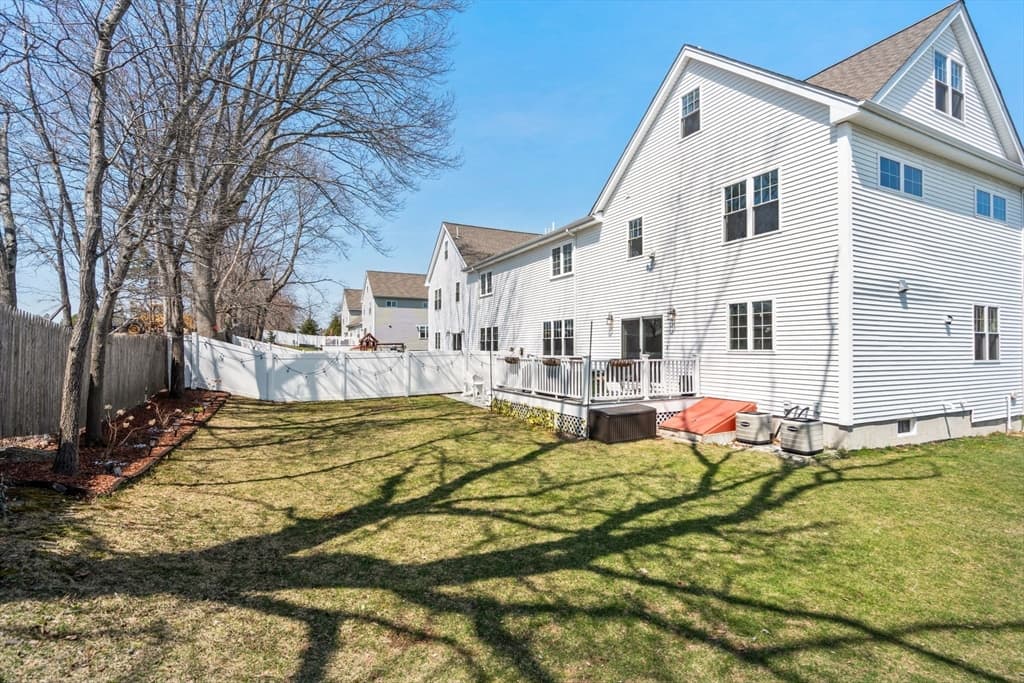 Condominium at 41 Sunset Ave # 41, Norwood MA 02062, photo 3 of 35
