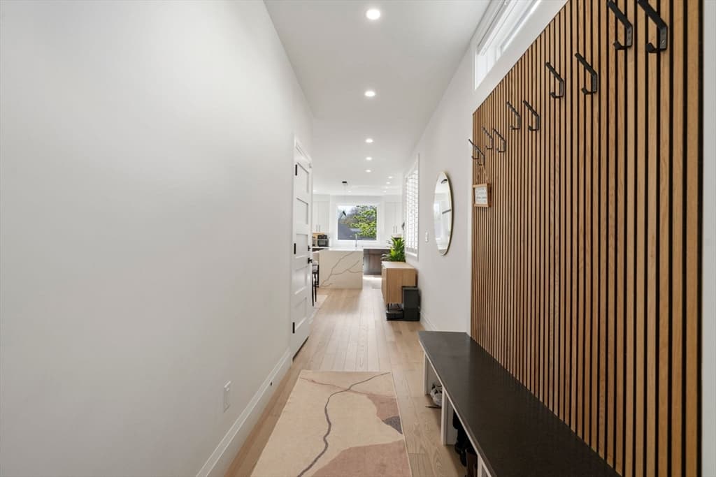 Condominium at 9 Johnson Pl # 9, Newton MA 02466, Newton, photo 13 of 42