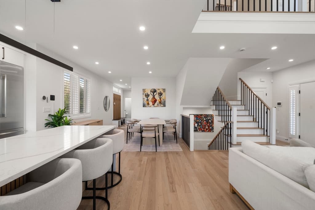 Condominium at 9 Johnson Pl # 9, Newton MA 02466, Newton, photo 7 of 42
