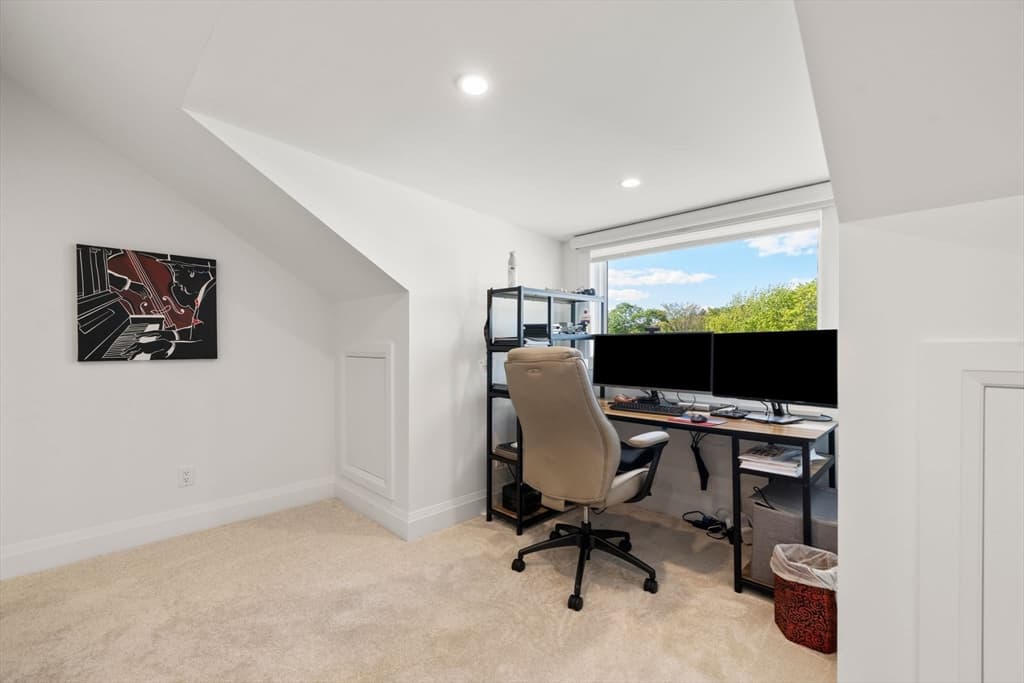 Condominium at 9 Johnson Pl # 9, Newton MA 02466, Newton, photo 34 of 42
