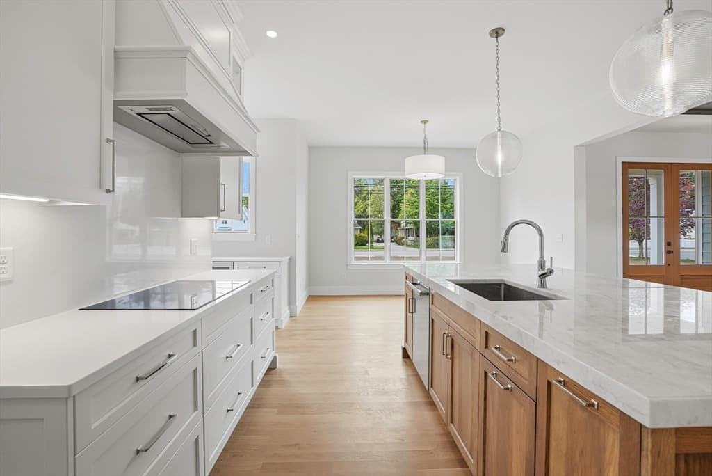 125 West Plain Street, Wayland MA 01778 photo 5