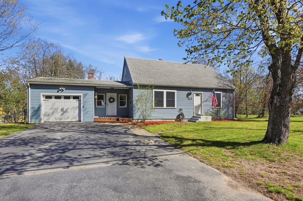 88 Clinton Road, Sterling MA 01564