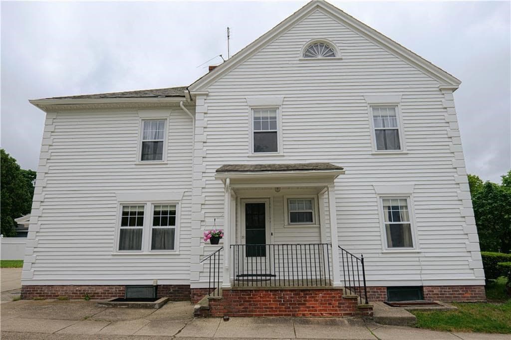 Single Family Residence at 36 Underwood, Pawtucket RI 02860, Pawtucket, photo 6 of 39