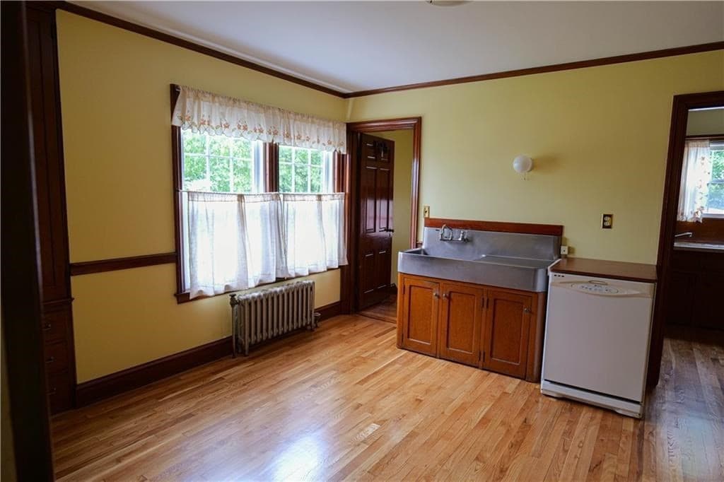 Single Family Residence at 36 Underwood, Pawtucket RI 02860, Pawtucket, photo 16 of 39