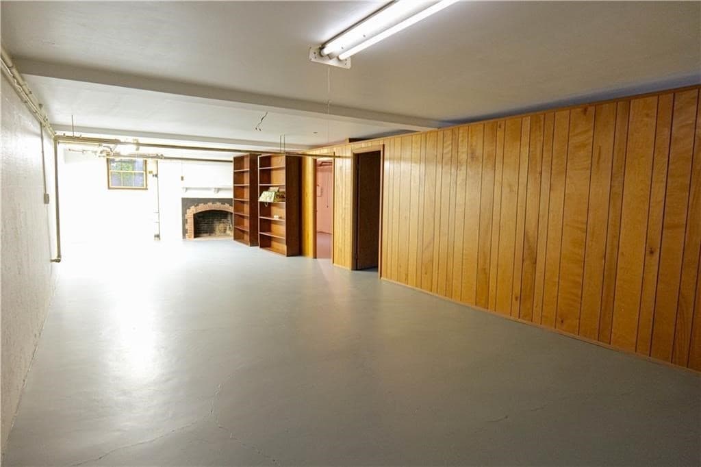 Single Family Residence at 36 Underwood, Pawtucket RI 02860, Pawtucket, photo 37 of 39