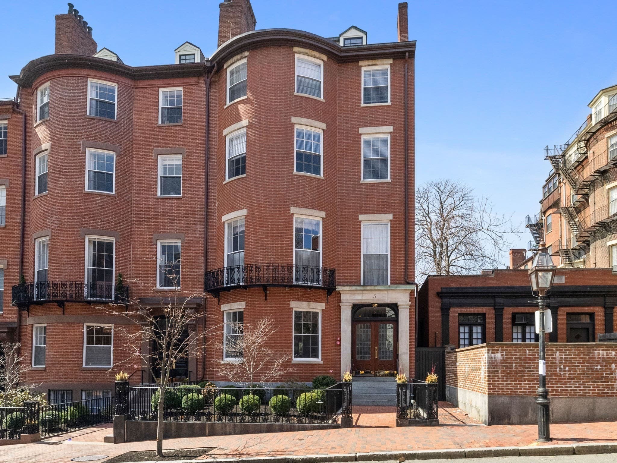 Condominium at 5 Joy, Boston MA 02108, photo 32 of 38