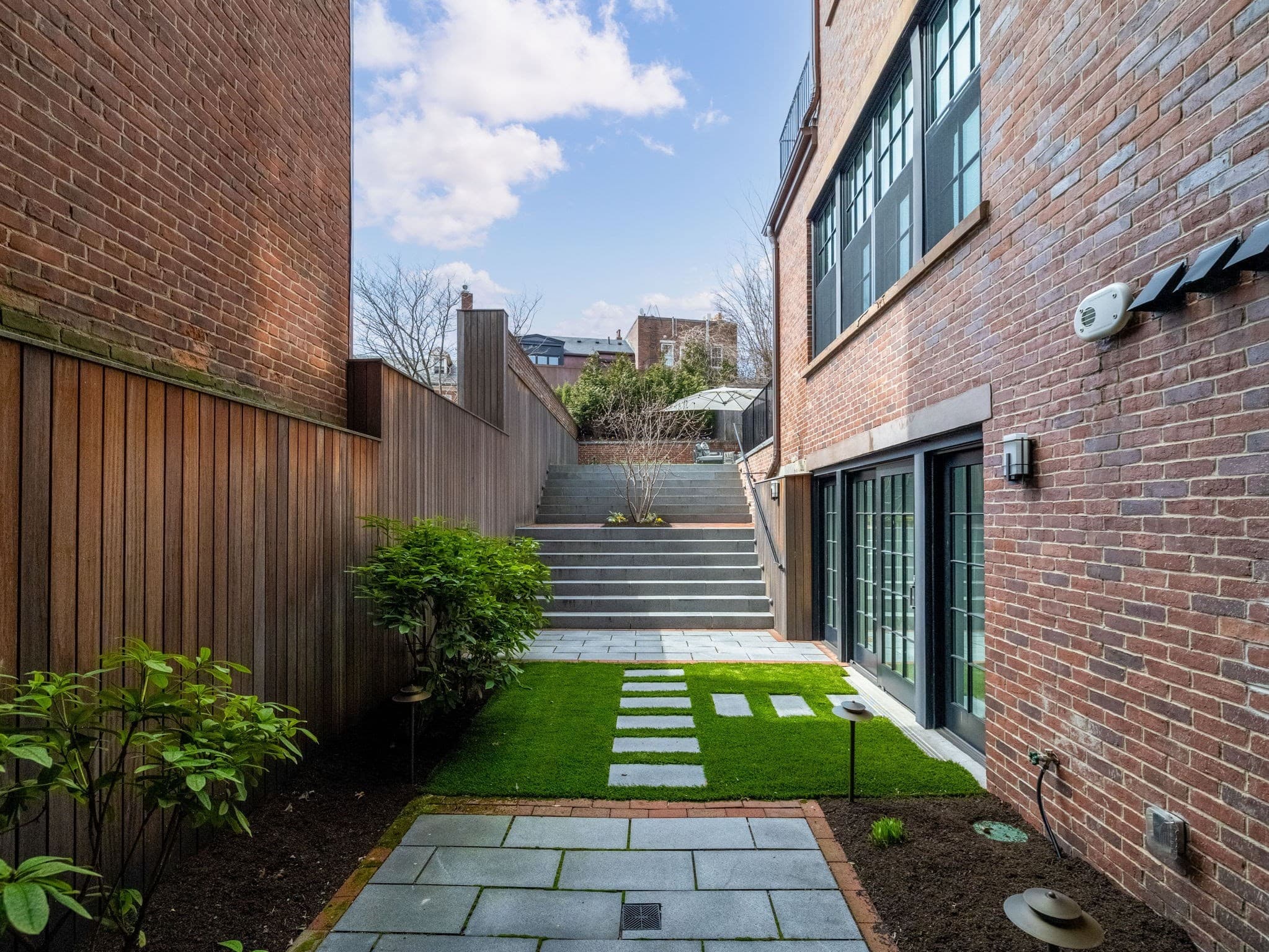 Condominium at 5 Joy, Boston MA 02108, photo 5 of 38